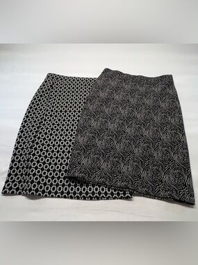 BUNDLE Lyse Spenard Textured Knit Skirts - Size Small - Set of 2